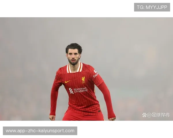 利物浦边锋内切制造机会，马赛防线频繁失位，效力过利物浦的边锋